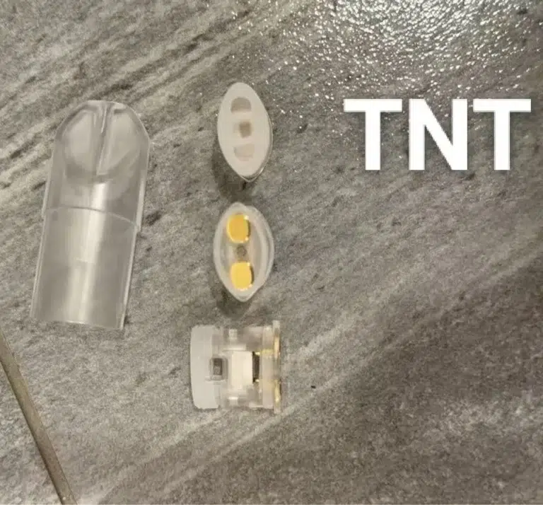 TNT上下註油POD空倉 TNT上下註油POD空倉